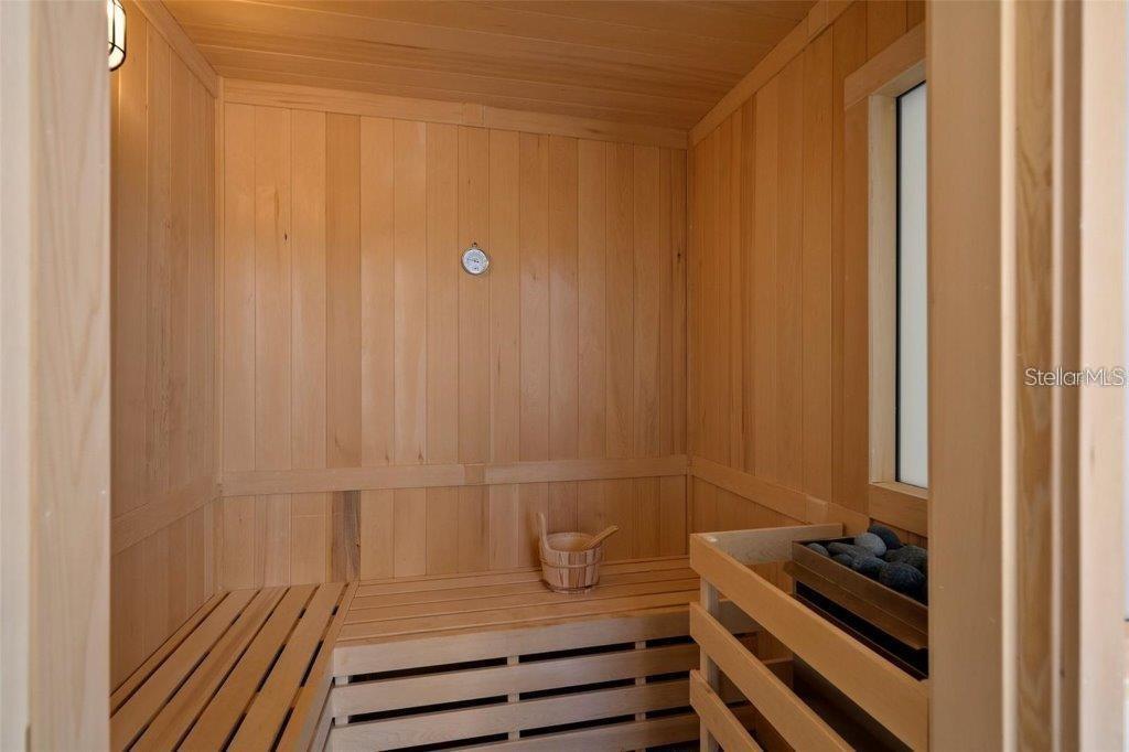 Image 43 of 54 For 111 Golden Gate Point 802ph