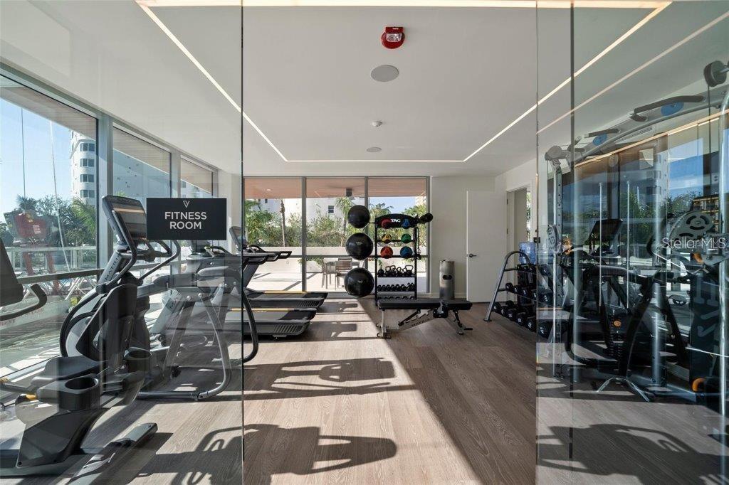 Image 45 of 54 For 111 Golden Gate Point 802ph