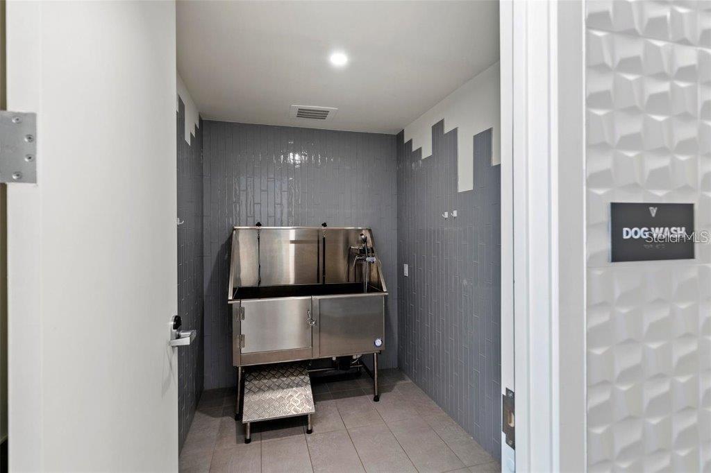 Image 46 of 54 For 111 Golden Gate Point 802ph