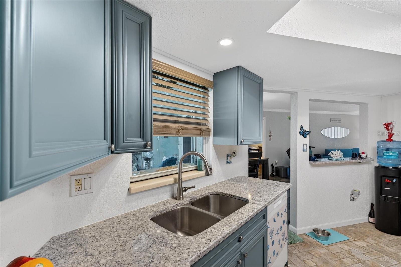 Image 15 of 44 For 4075 Drance Street