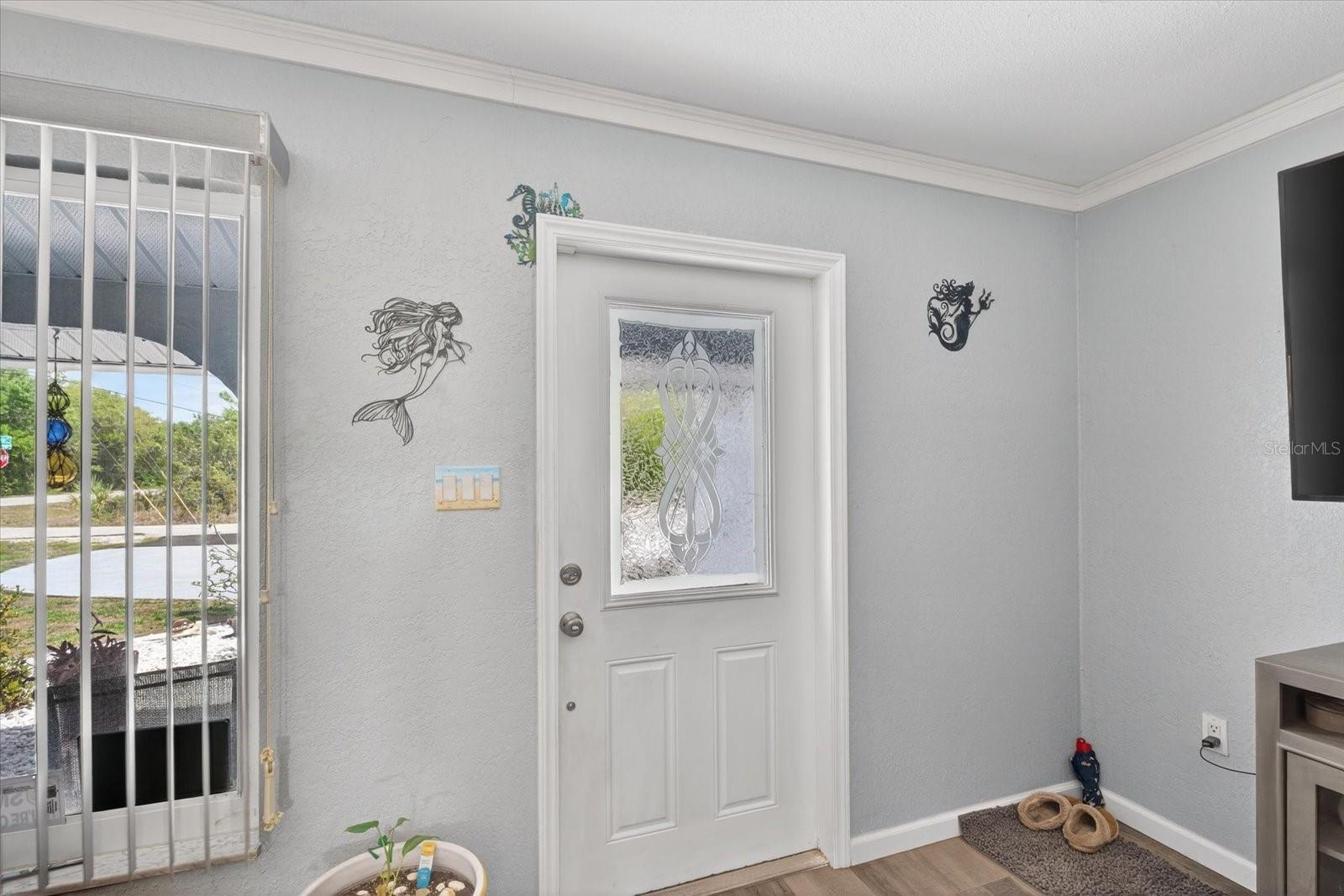 Image 4 of 44 For 4075 Drance Street