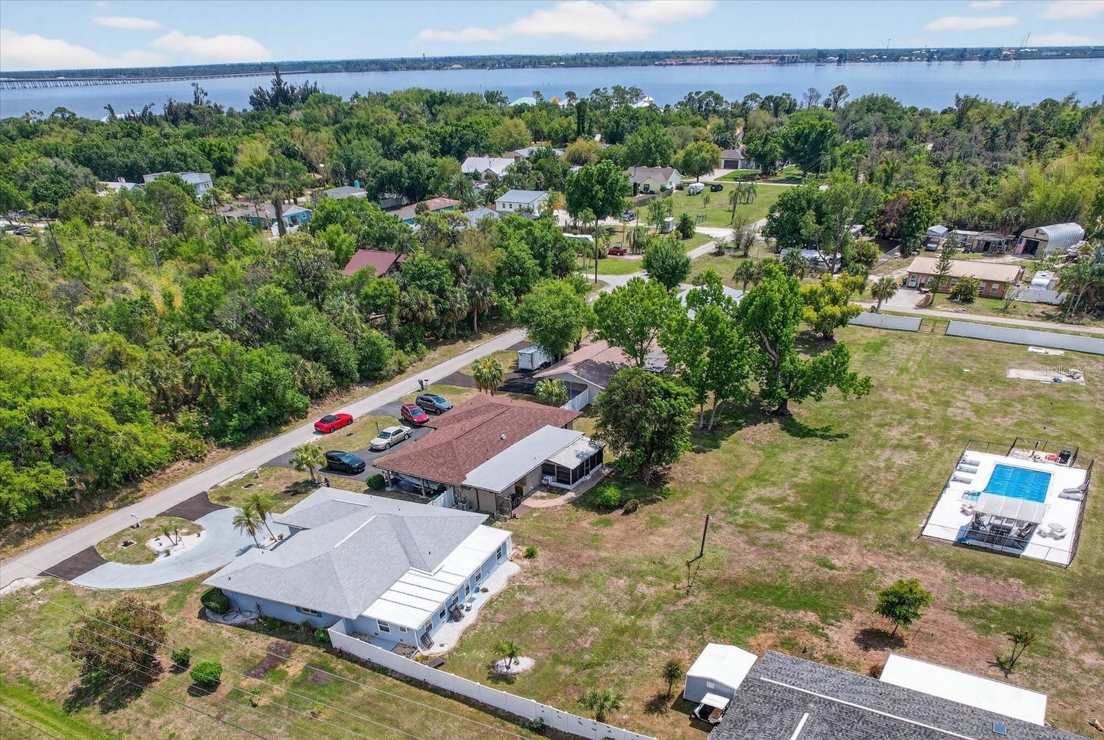 Image 40 of 44 For 4075 Drance Street