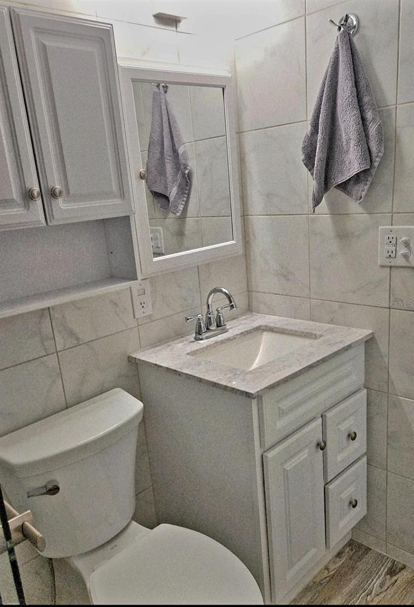 Image 13 of 18 For 5942 Welcome Road H24