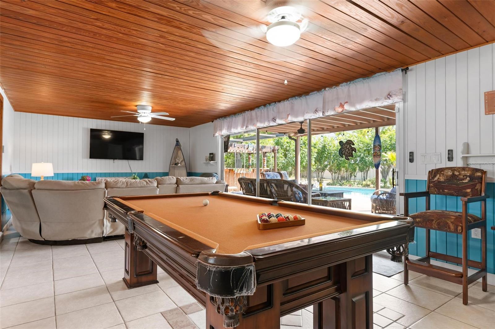 Image 10 of 53 For 6201 6th Avenue Nw