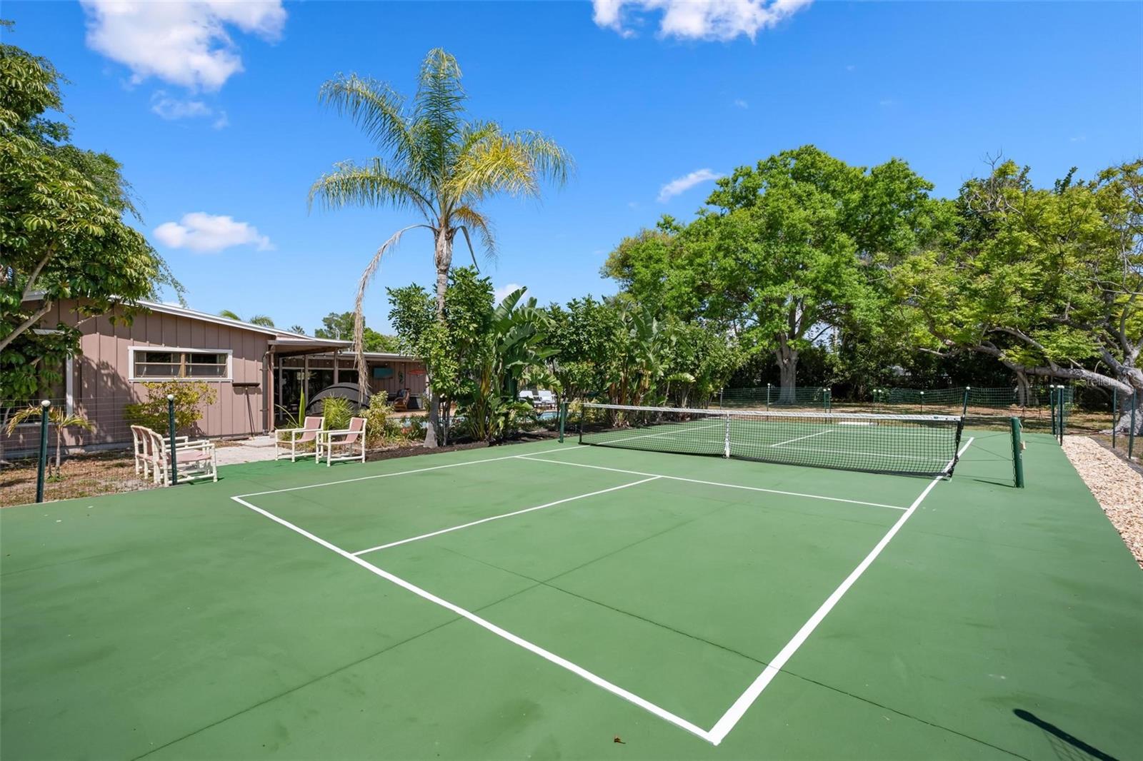 Image 11 of 53 For 6201 6th Avenue Nw