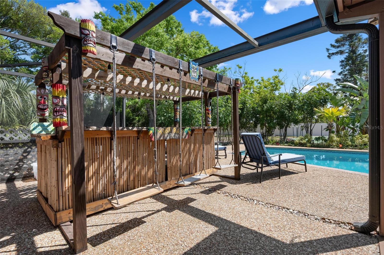 Image 16 of 53 For 6201 6th Avenue Nw