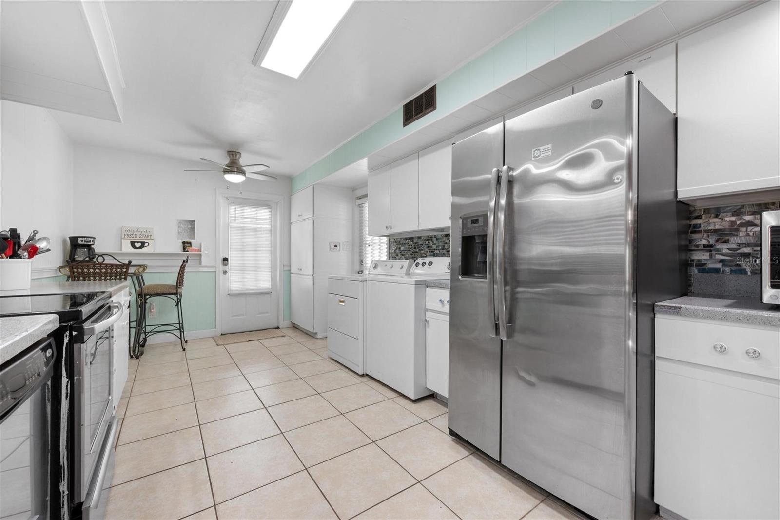 Image 25 of 53 For 6201 6th Avenue Nw