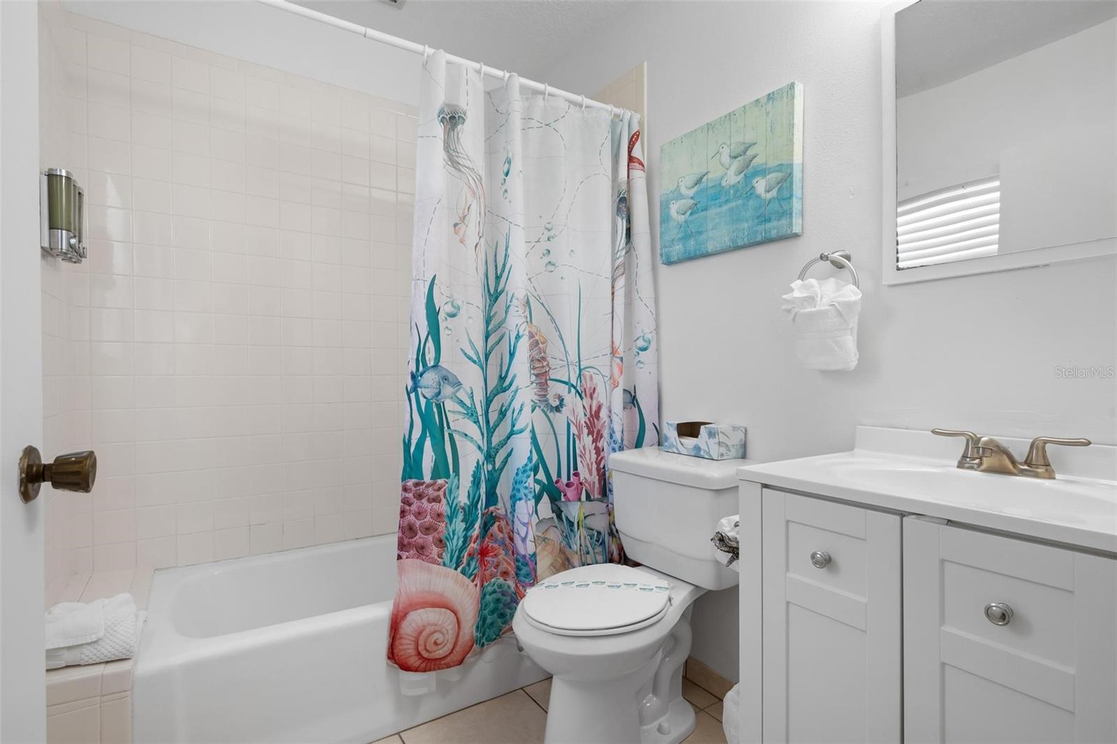 Image 31 of 53 For 6201 6th Avenue Nw