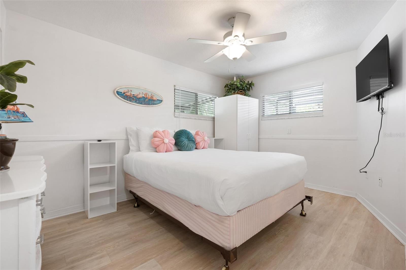 Image 32 of 53 For 6201 6th Avenue Nw