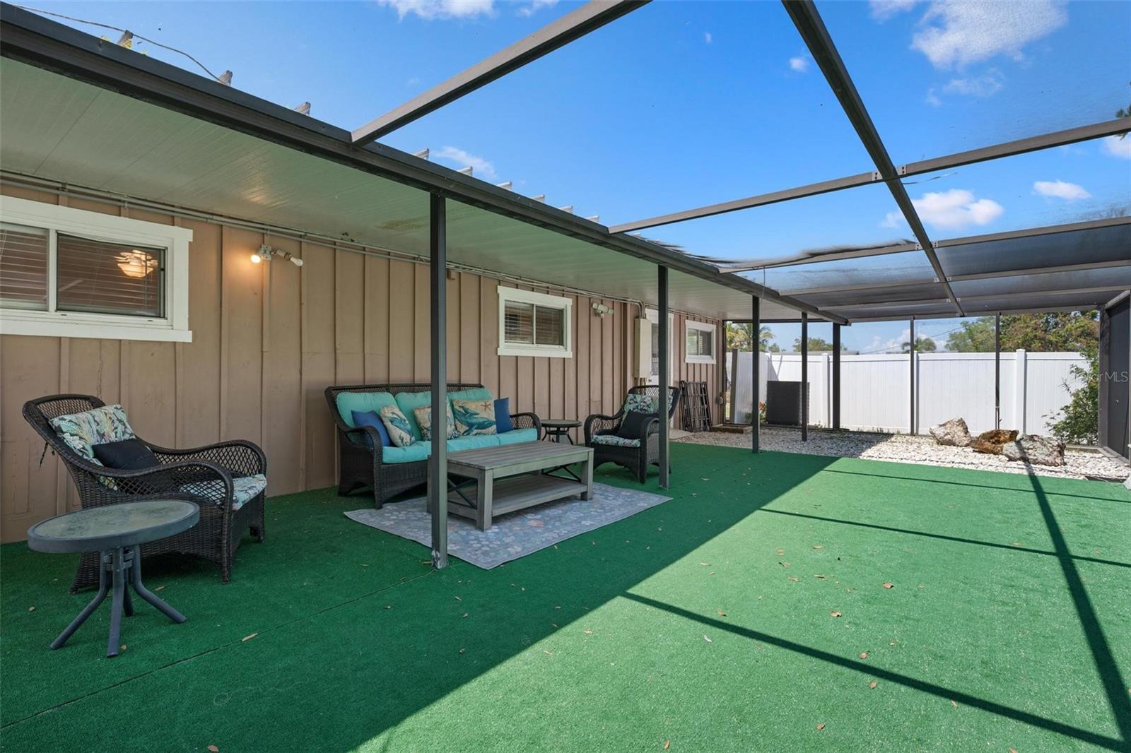 Image 35 of 53 For 6201 6th Avenue Nw