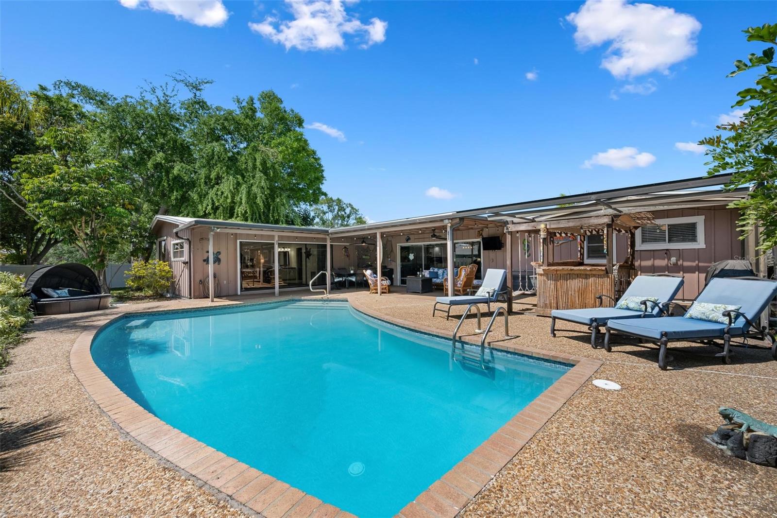 Image 45 of 53 For 6201 6th Avenue Nw