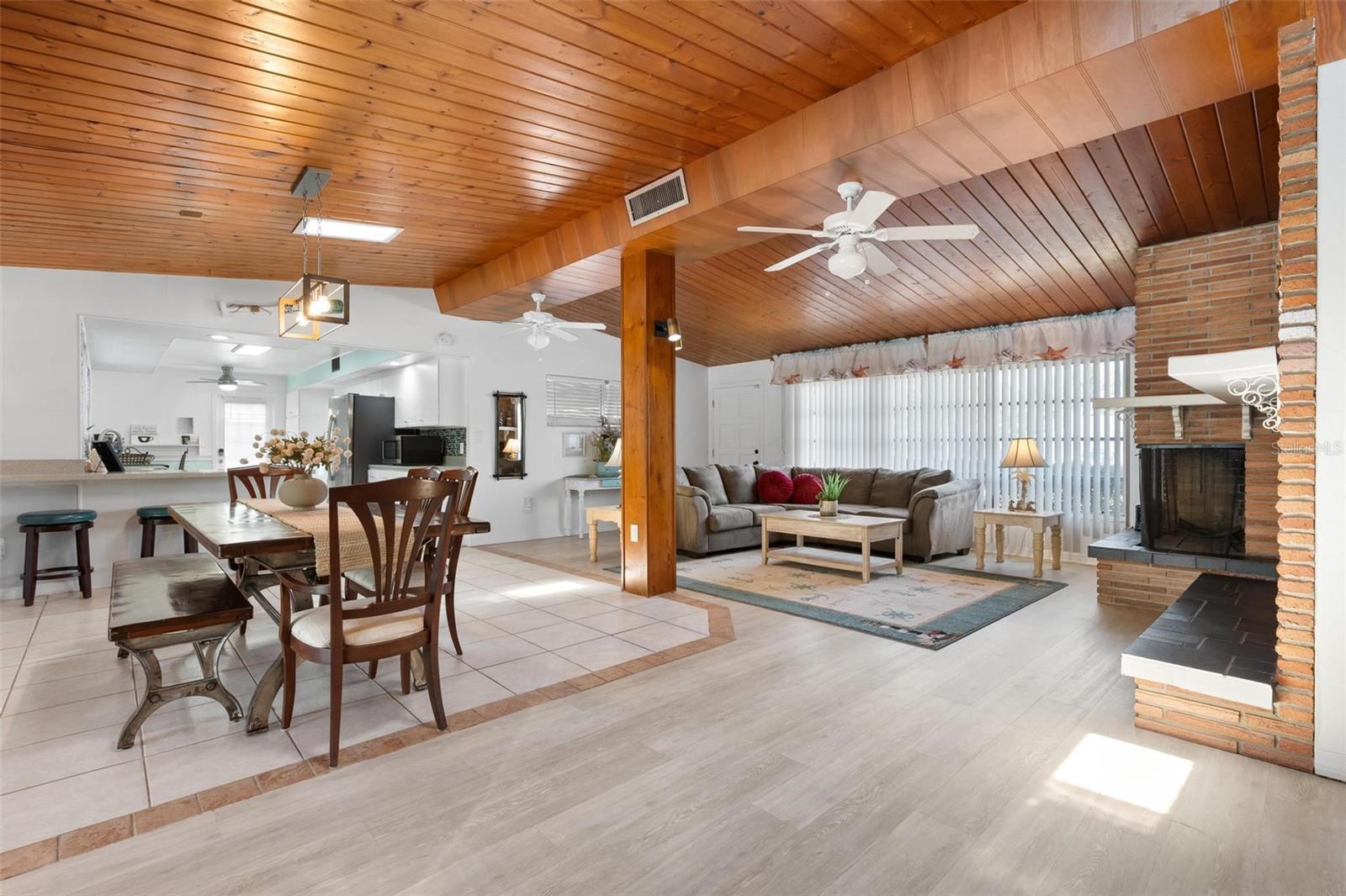 Image 8 of 53 For 6201 6th Avenue Nw