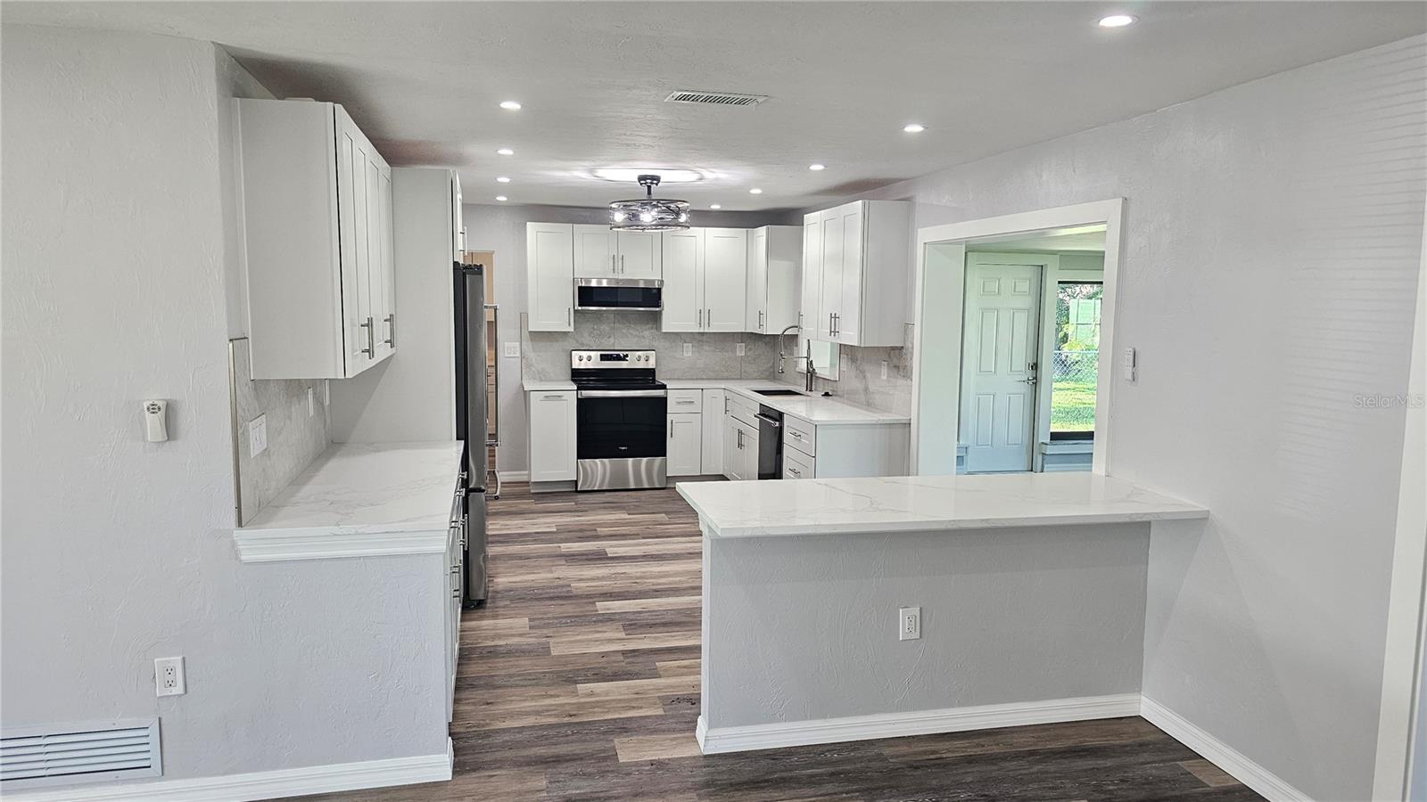 Image 7 of 37 For 3317 Pine Valley Drive