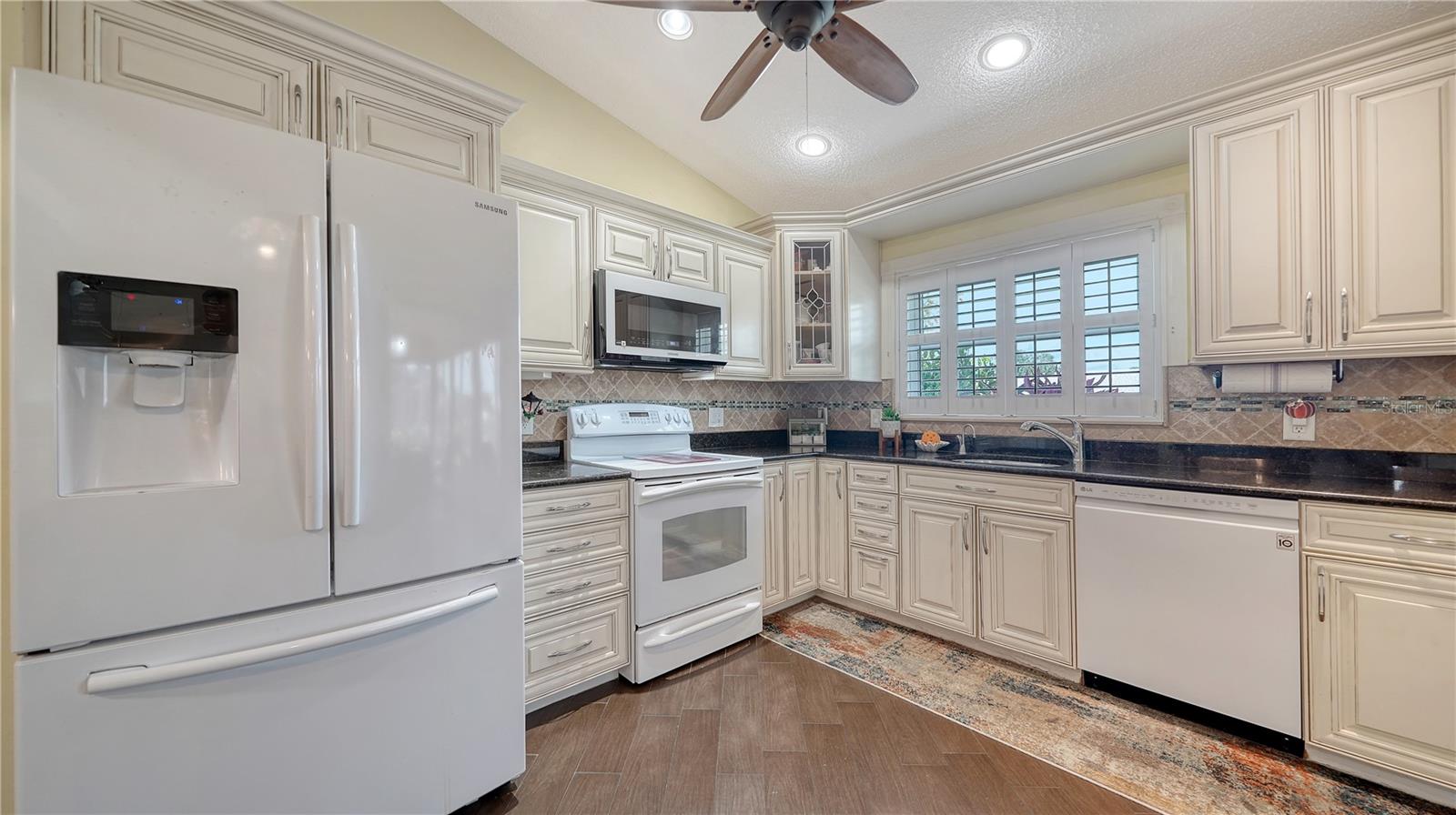 Image 9 of 22 For 4131 Salernes Avenue 3051