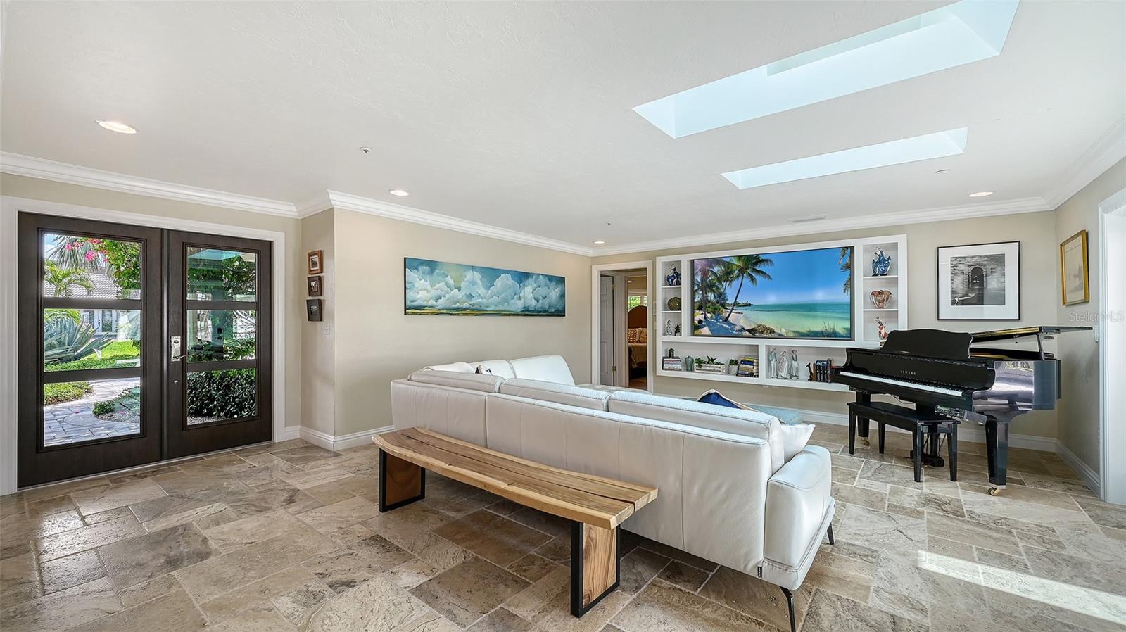 Image 7 of 28 For 531 Wedge Lane