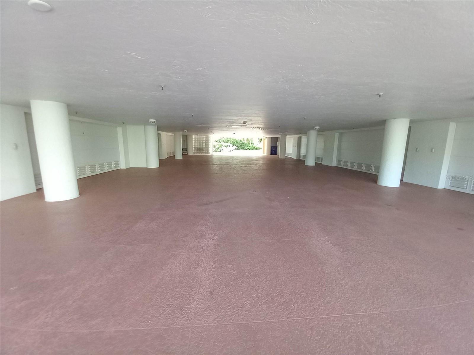 Image 36 of 78 For 360 Gulf Of Mexico Drive 312