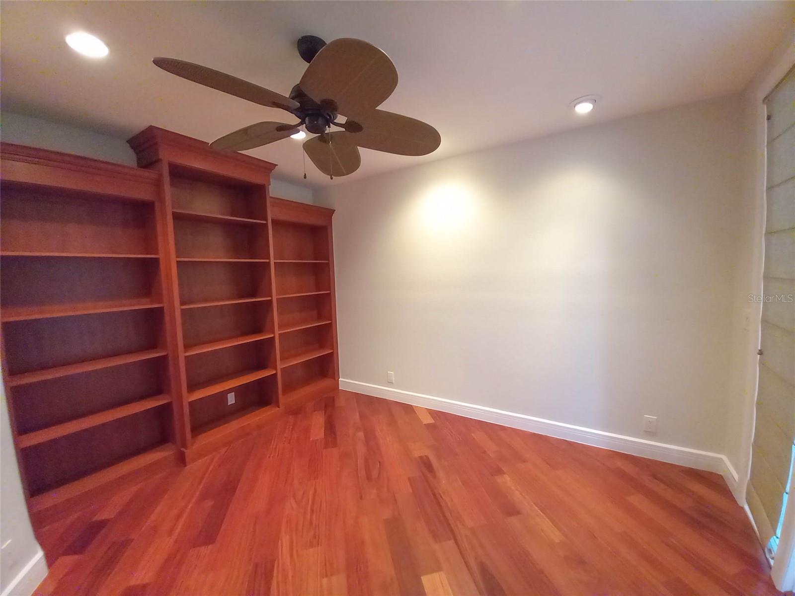 Image 44 of 78 For 360 Gulf Of Mexico Drive 312