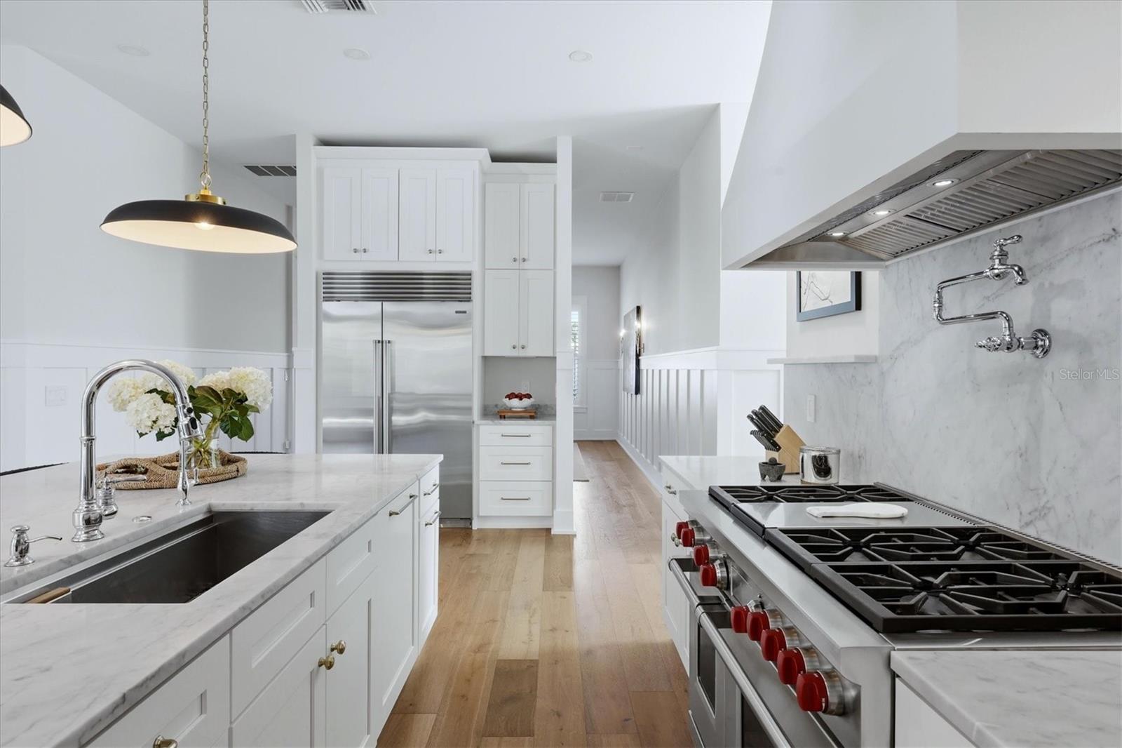 Image 11 of 70 For 1686 North Drive