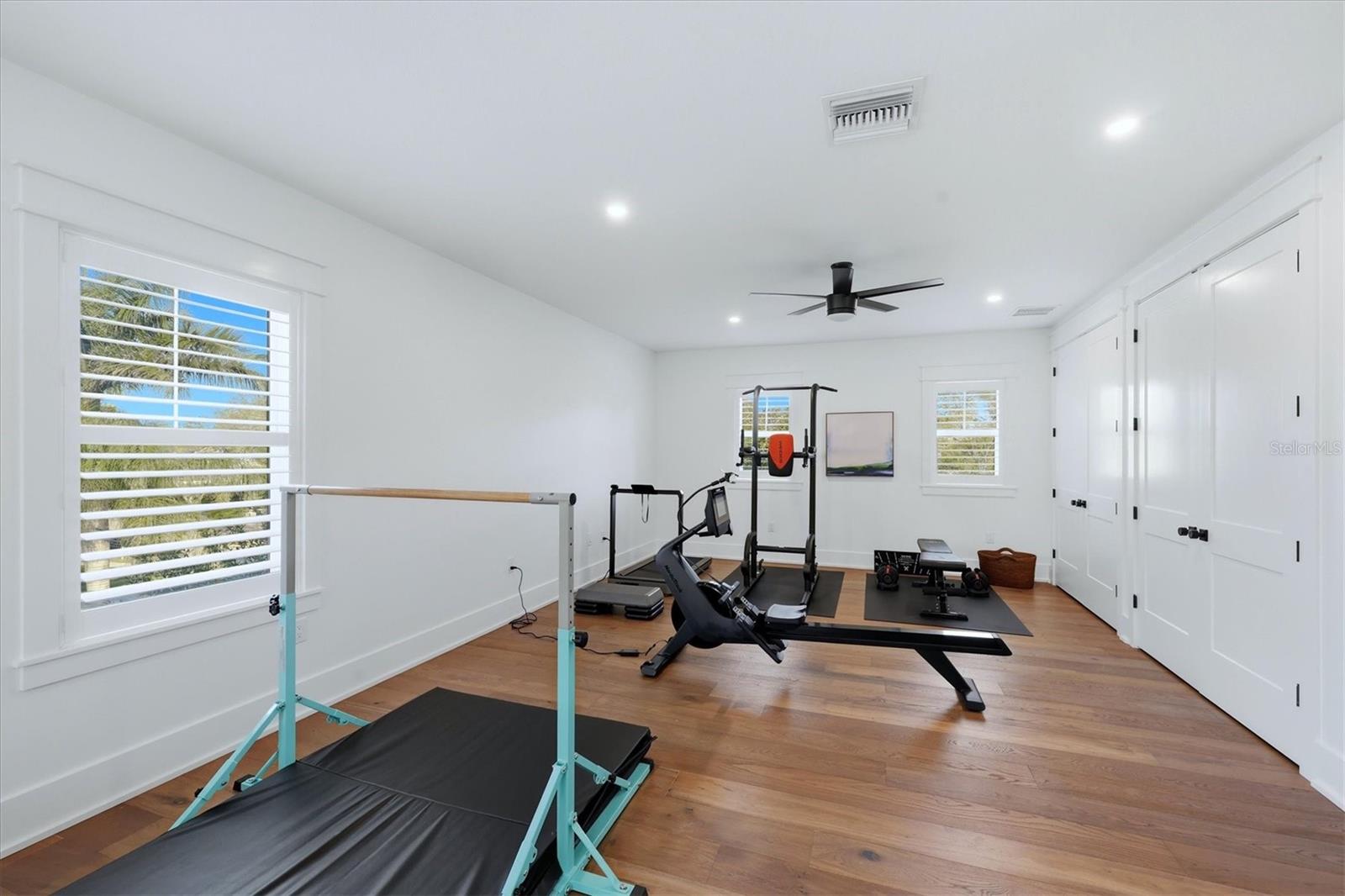 Image 34 of 70 For 1686 North Drive