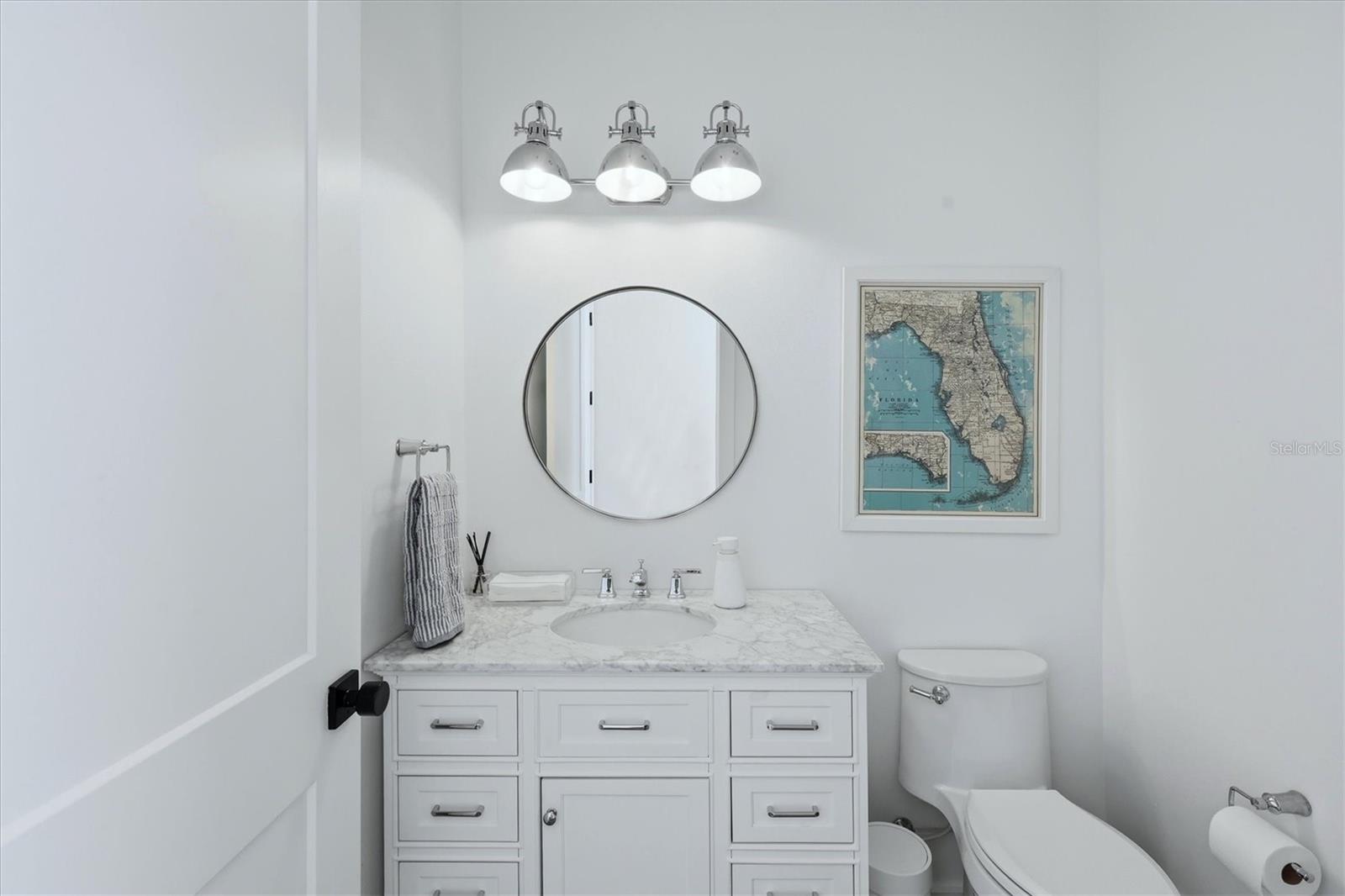 Image 47 of 70 For 1686 North Drive