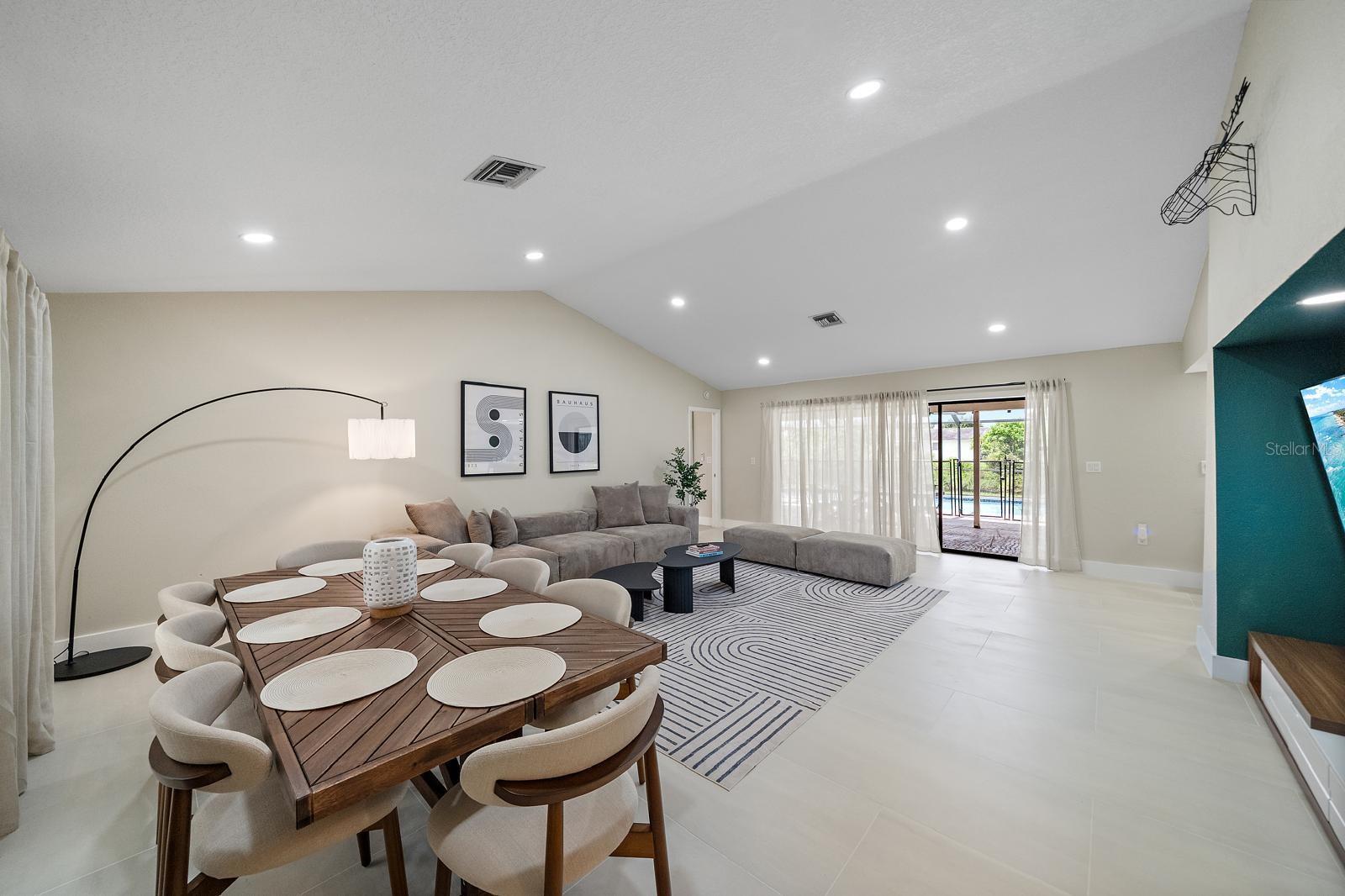 Image 12 of 47 For 3041 Clifford Street