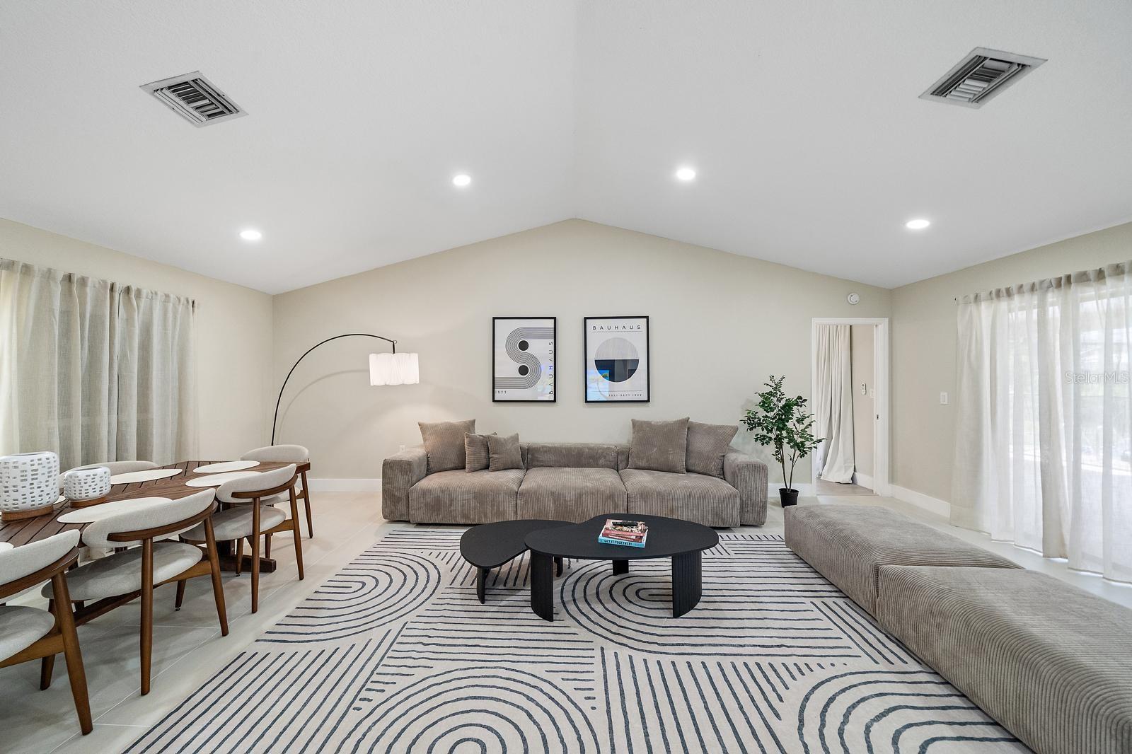 Image 14 of 47 For 3041 Clifford Street