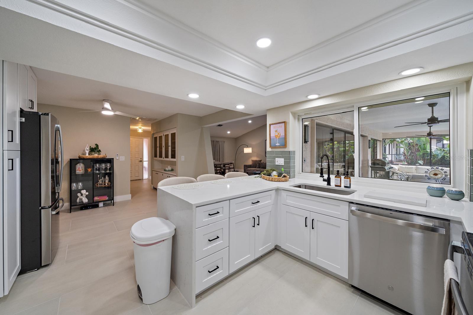 Image 20 of 47 For 3041 Clifford Street