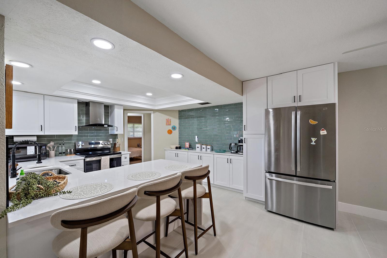 Image 21 of 47 For 3041 Clifford Street