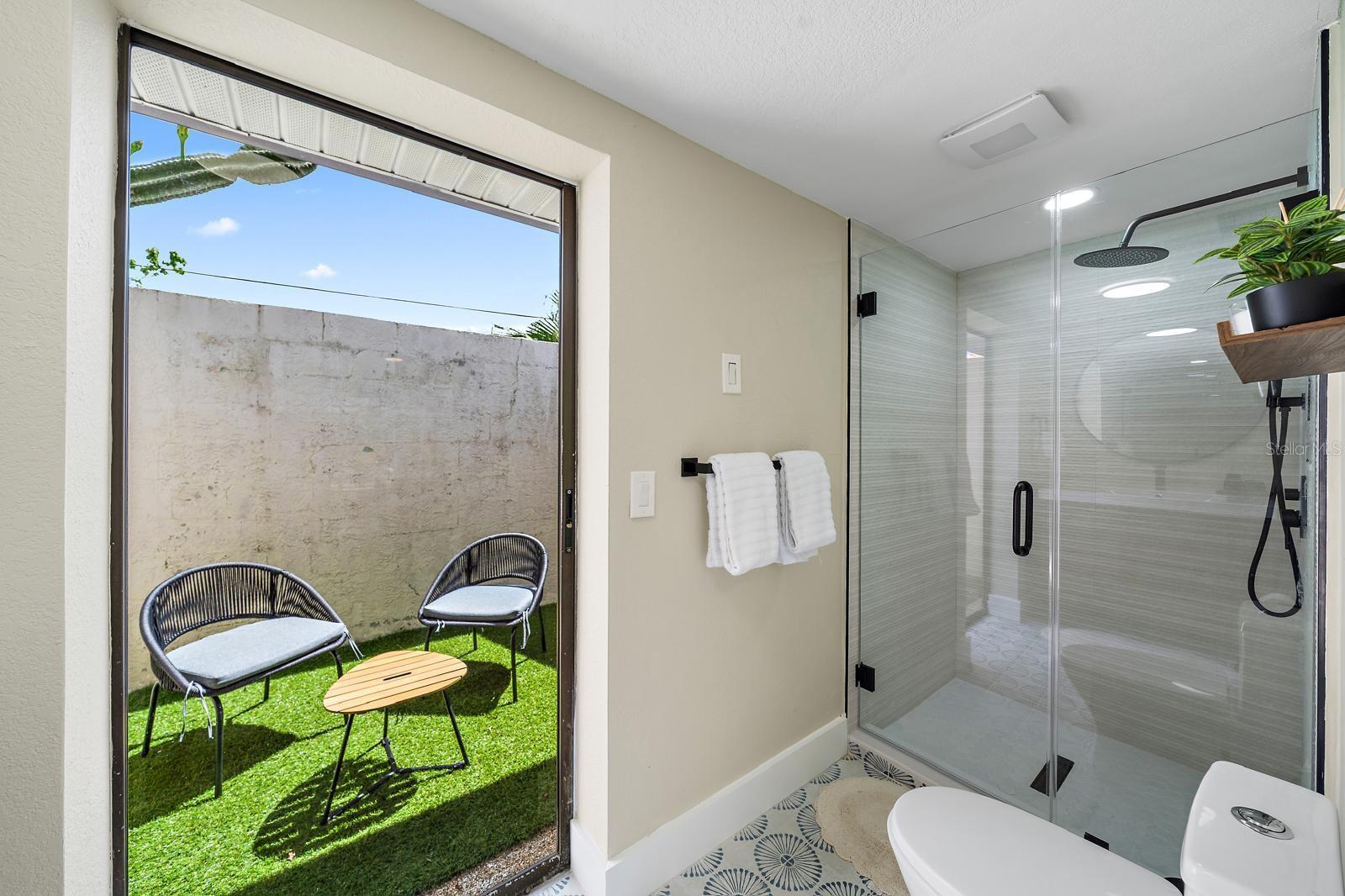 Image 25 of 47 For 3041 Clifford Street