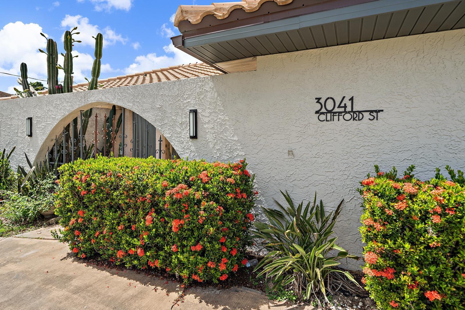 Image 3 of 47 For 3041 Clifford Street