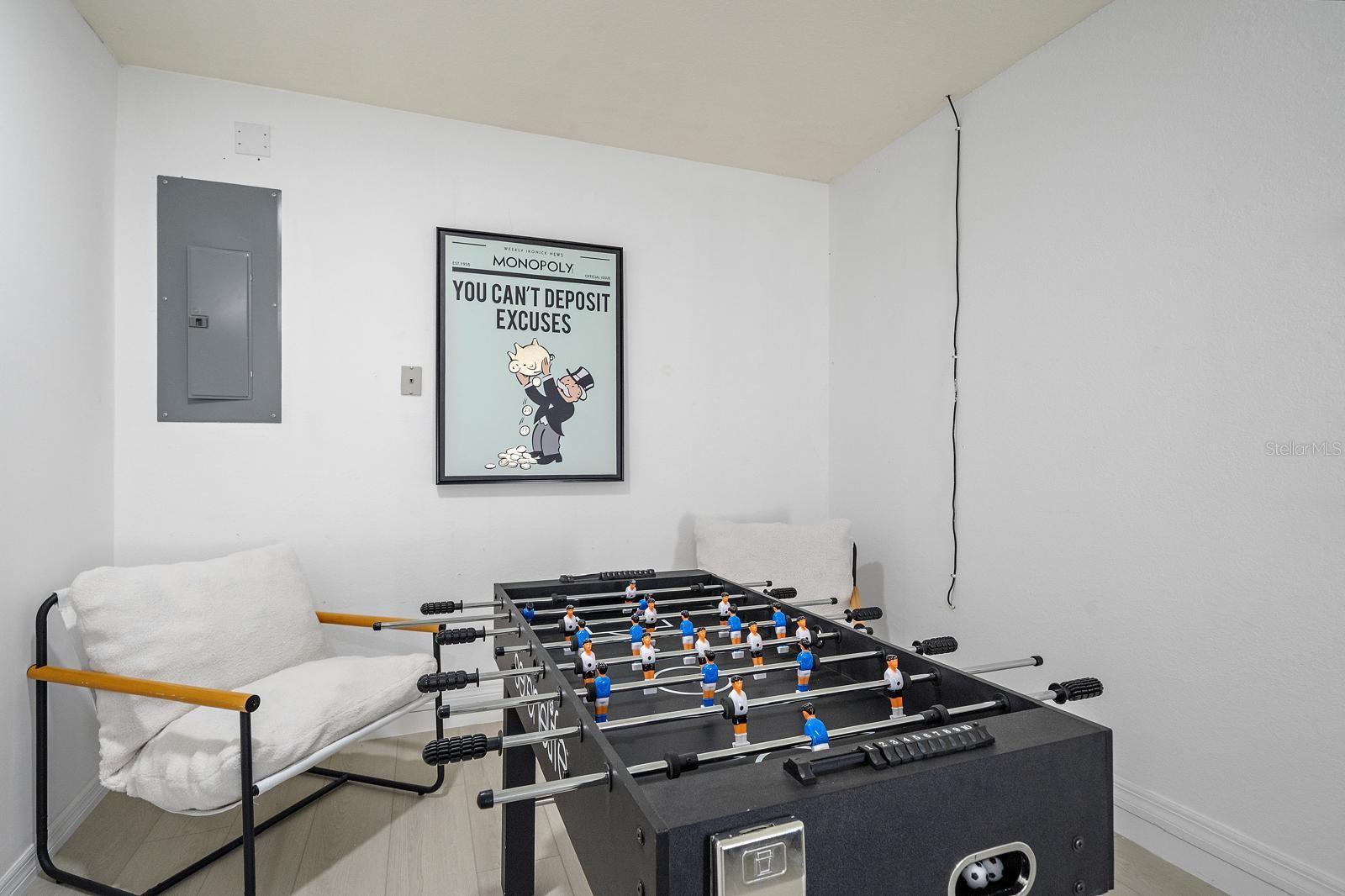 Image 35 of 47 For 3041 Clifford Street