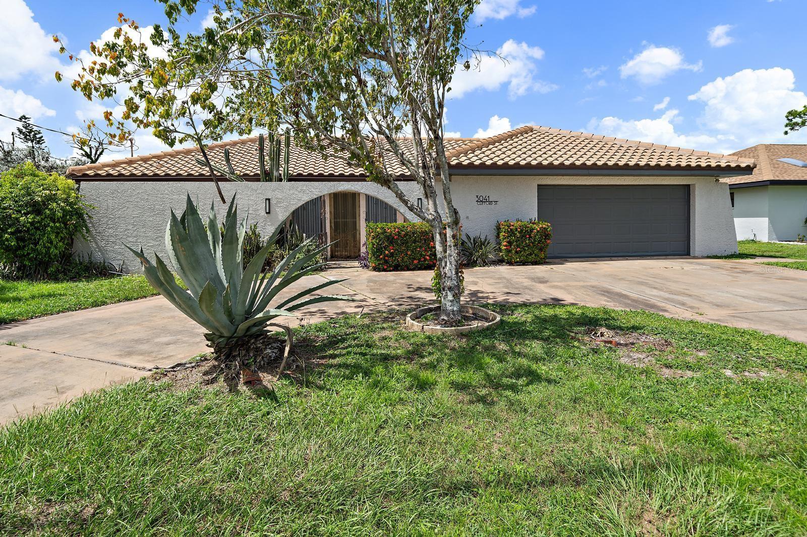 Image 4 of 47 For 3041 Clifford Street