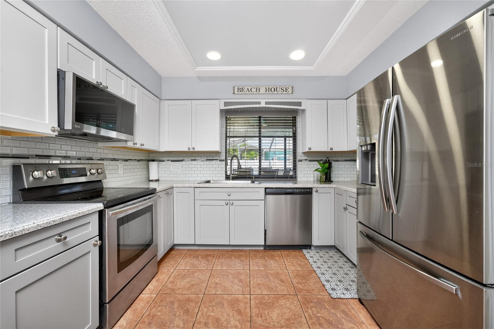 Image 14 of 67 For 9340 Saint Catherine Avenue