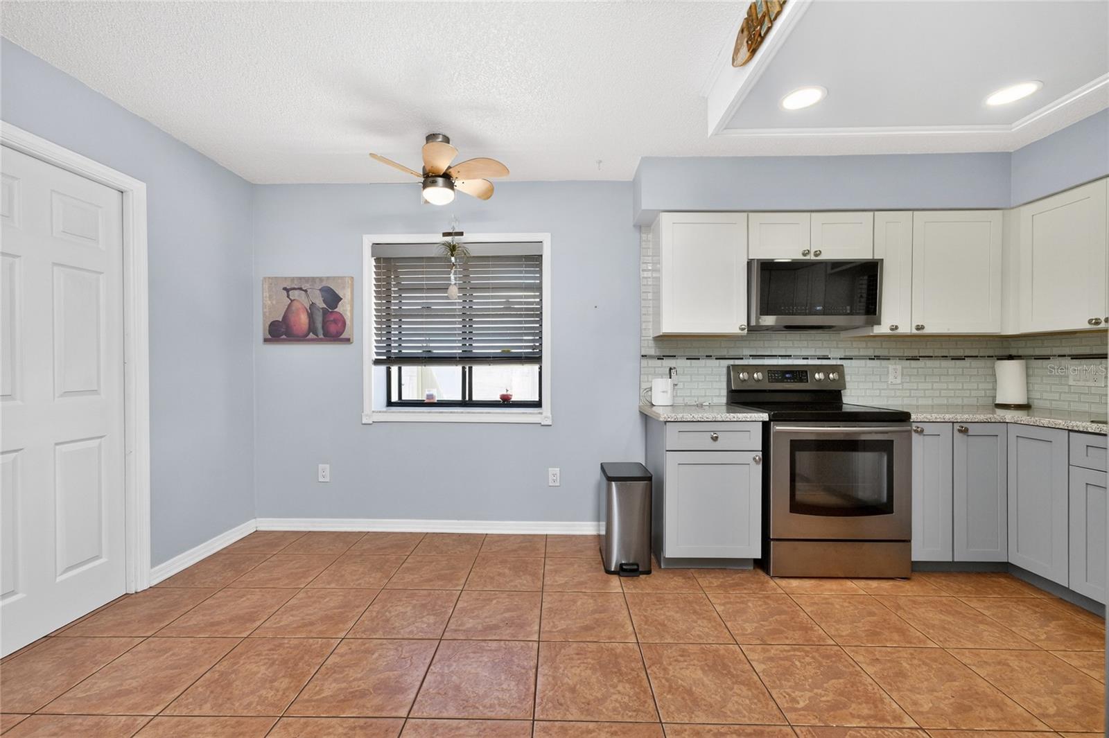 Image 19 of 67 For 9340 Saint Catherine Avenue