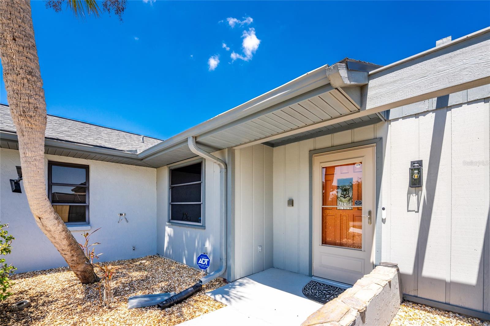 Image 3 of 67 For 9340 Saint Catherine Avenue