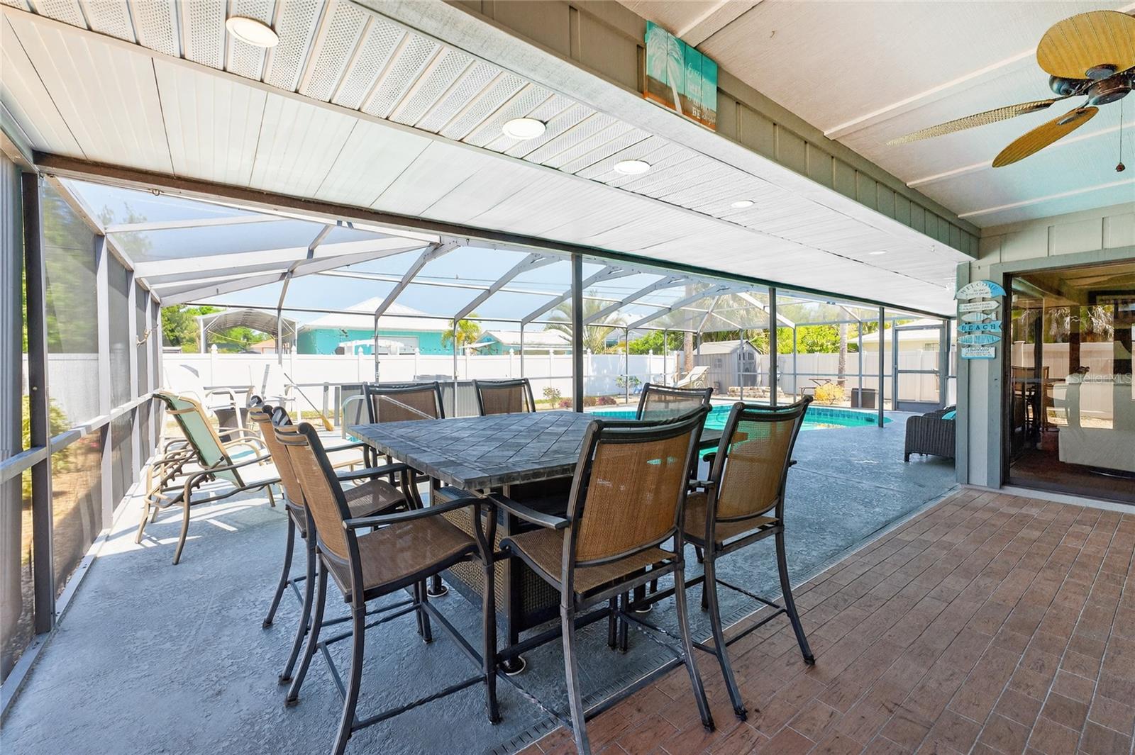 Image 34 of 67 For 9340 Saint Catherine Avenue