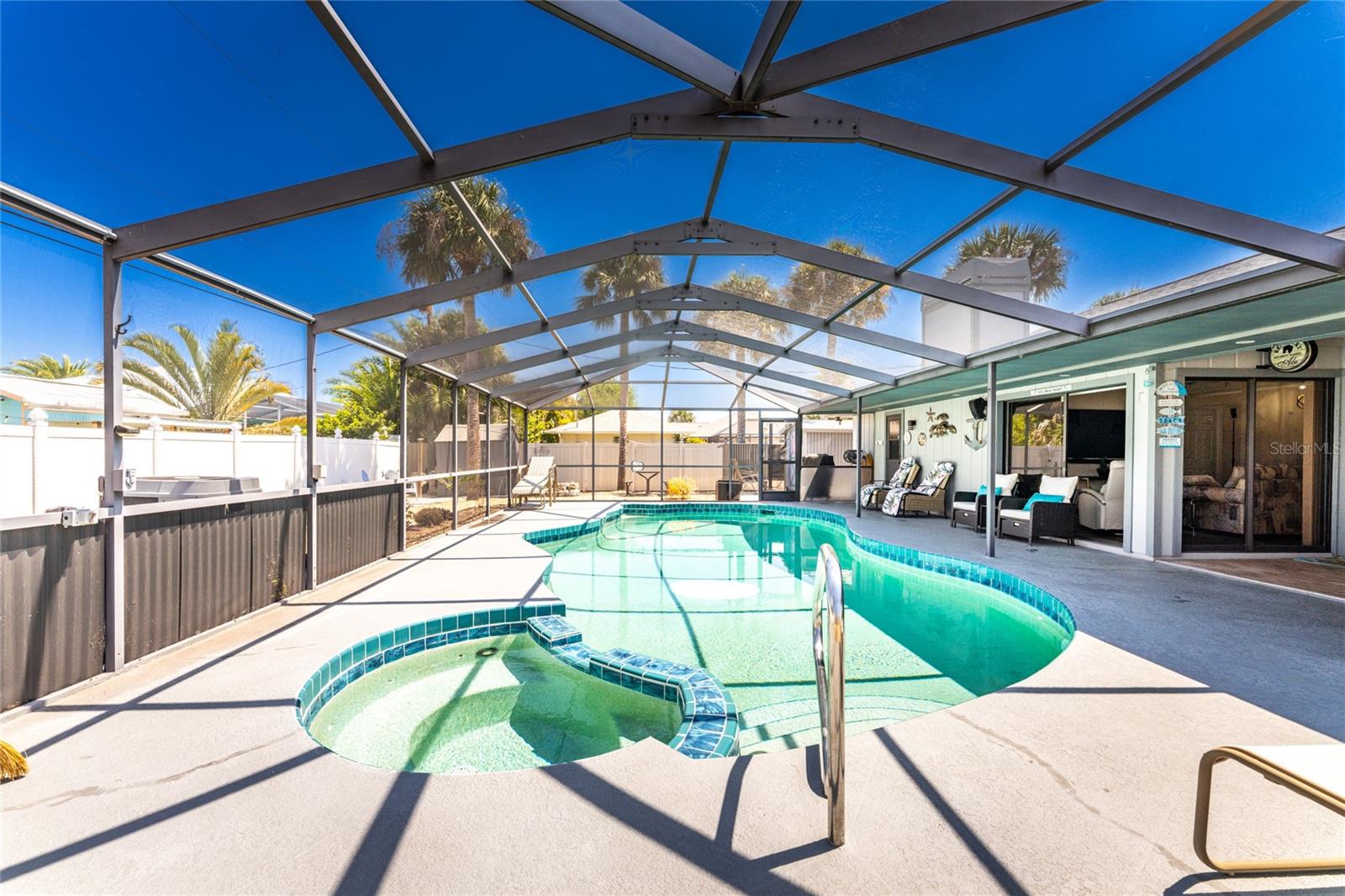 Image 38 of 67 For 9340 Saint Catherine Avenue