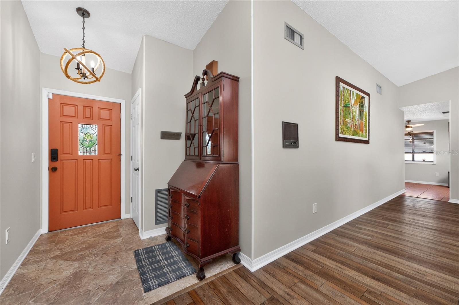 Image 5 of 67 For 9340 Saint Catherine Avenue