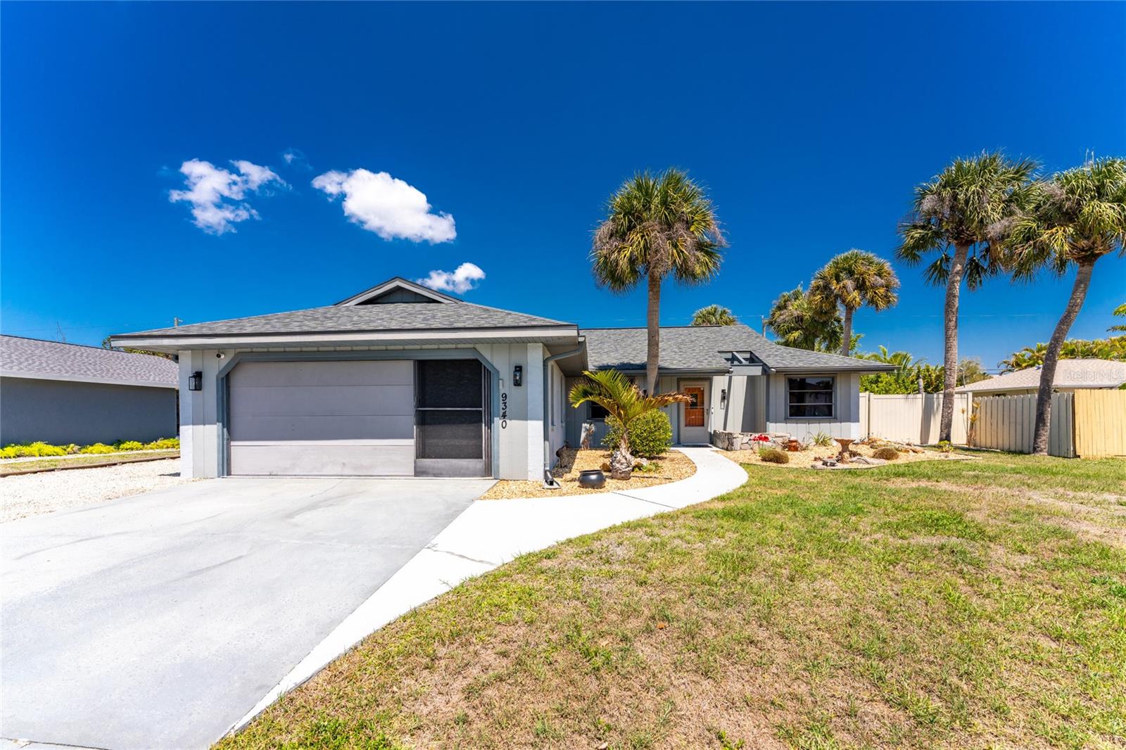 Image 51 of 67 For 9340 Saint Catherine Avenue