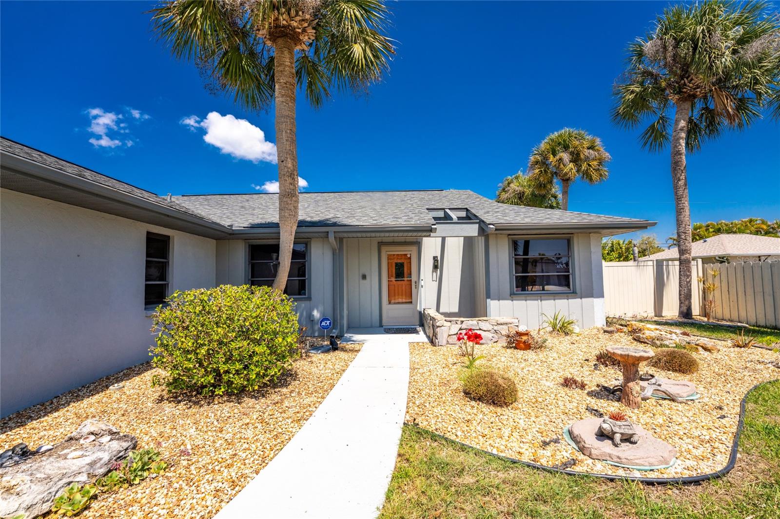 Image 53 of 67 For 9340 Saint Catherine Avenue