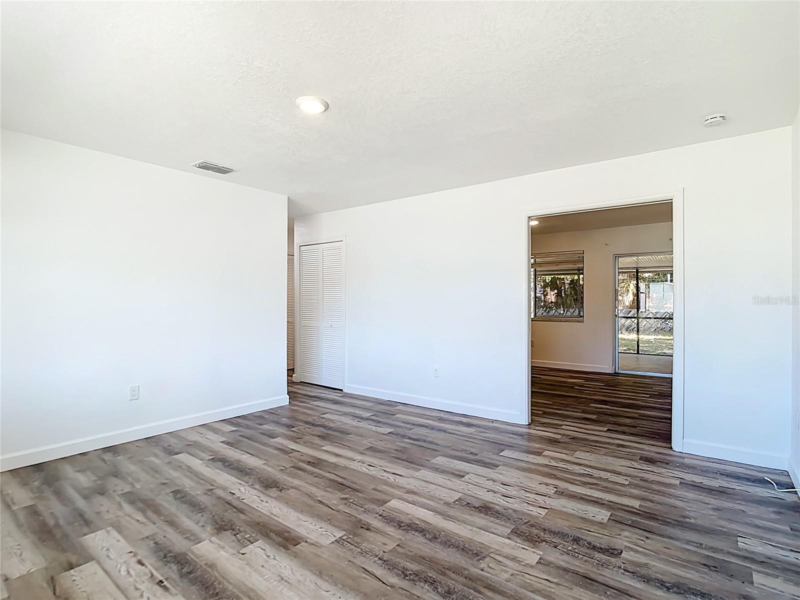 Image 10 of 18 For 8050 Porto Chico Avenue