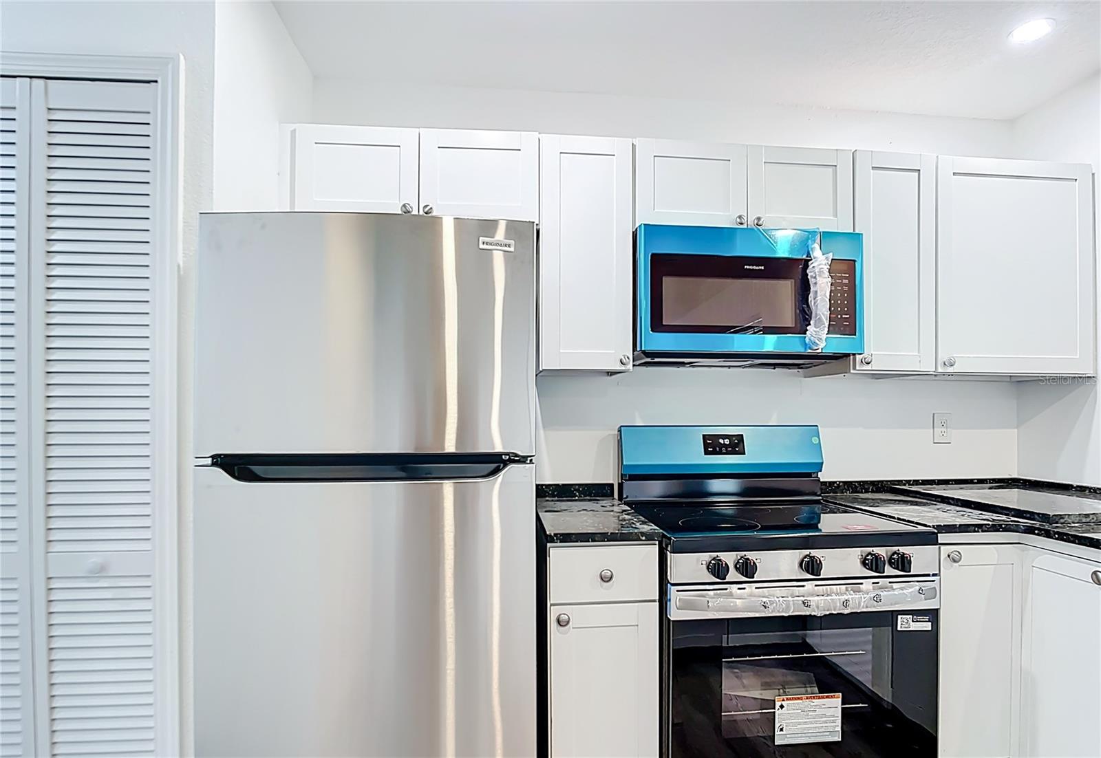 Image 2 of 18 For 8050 Porto Chico Avenue