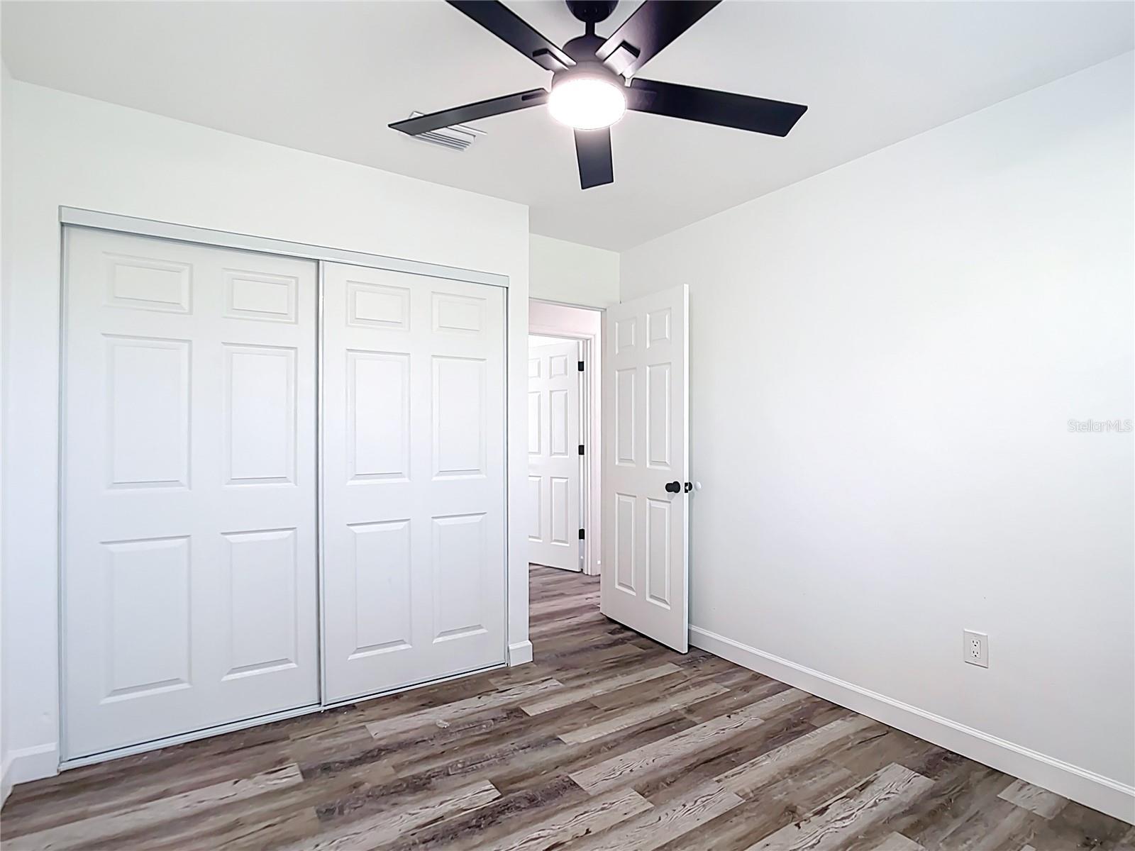 Image 5 of 18 For 8050 Porto Chico Avenue