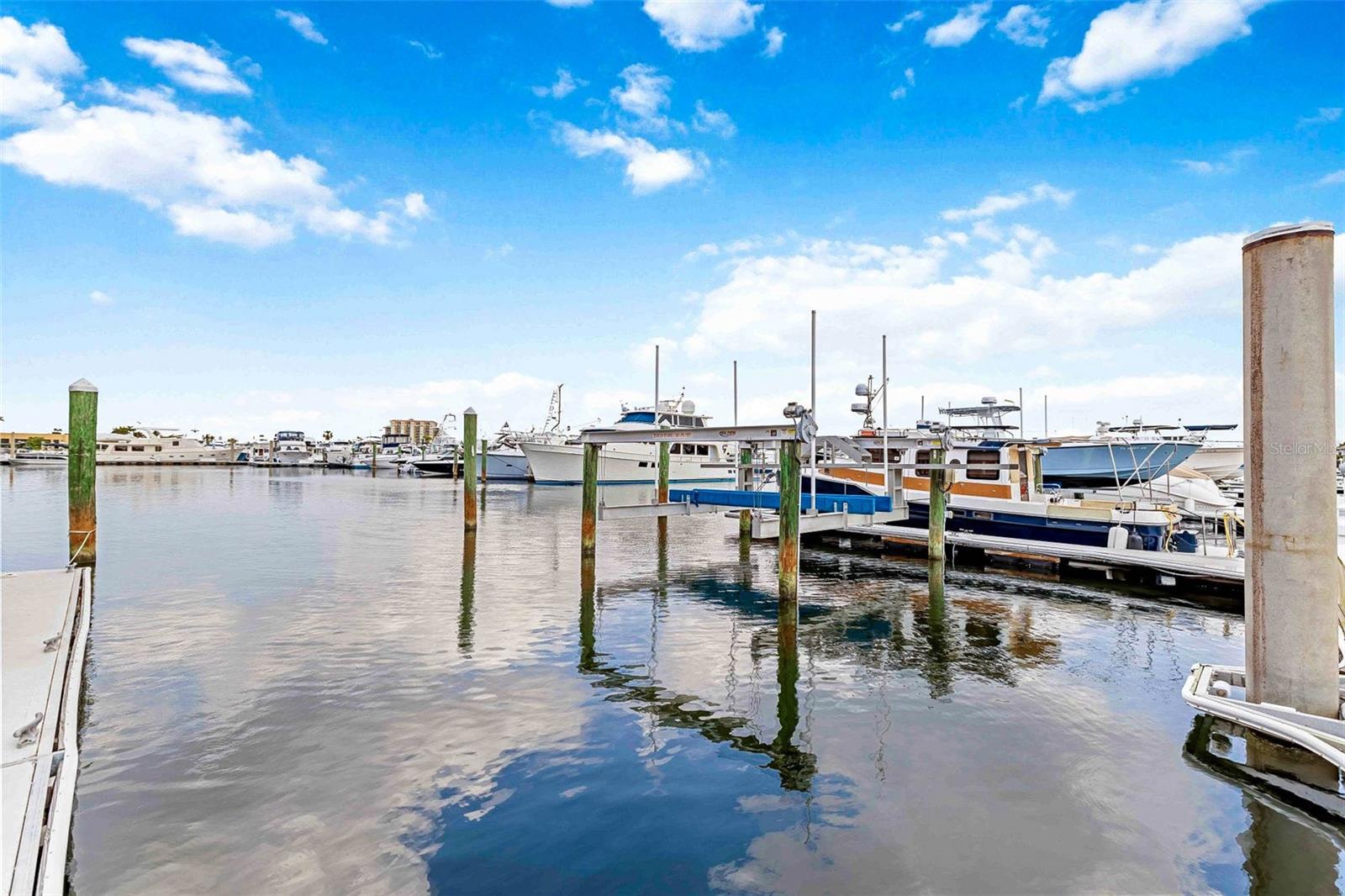 Image 45 of 70 For 606 Riviera Dunes Way 601