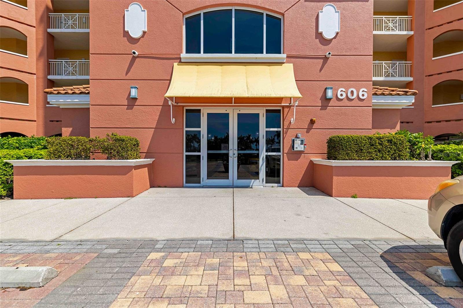 Image 8 of 70 For 606 Riviera Dunes Way 601