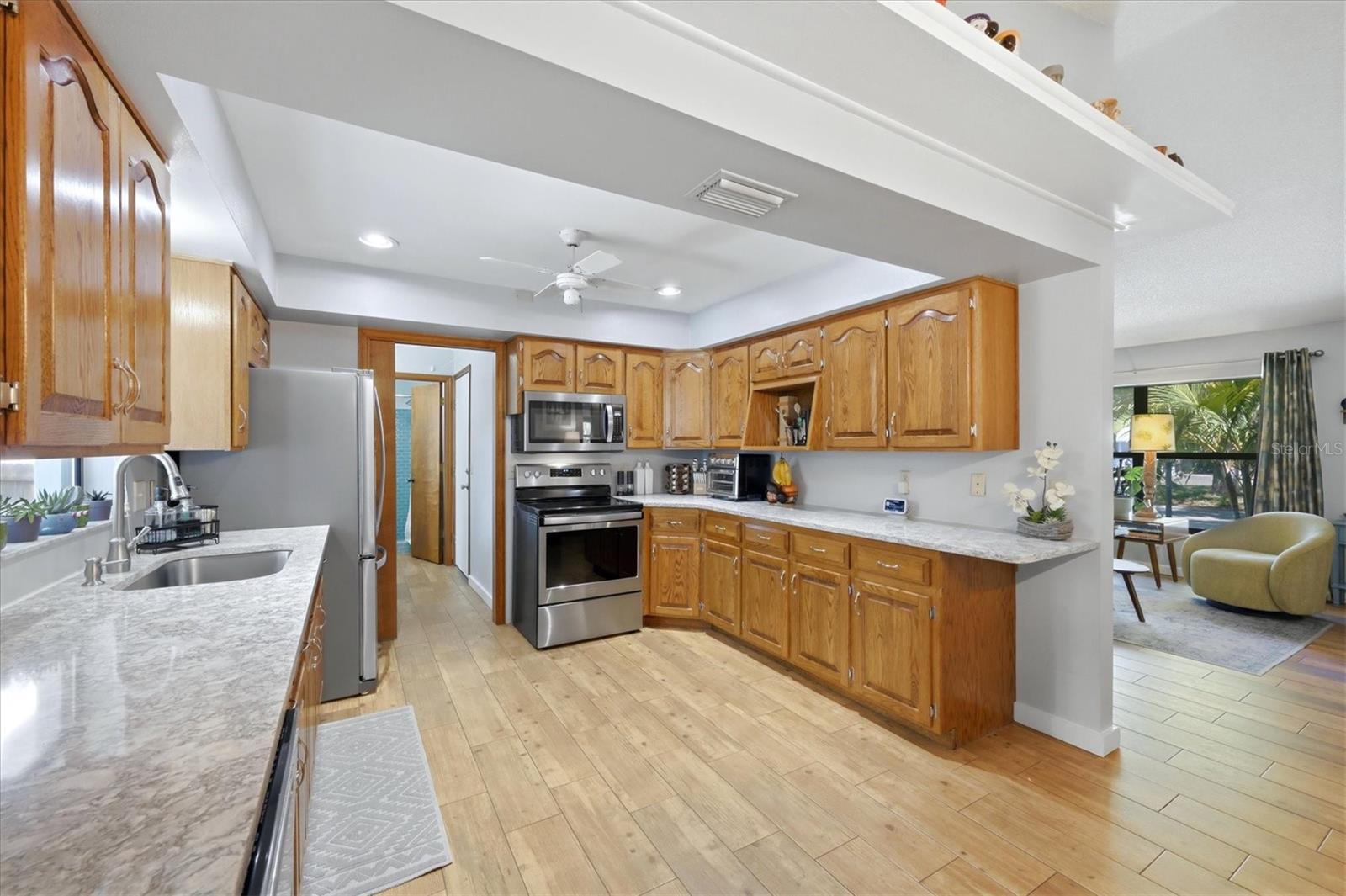 Image 10 of 31 For 2456 Arden Drive