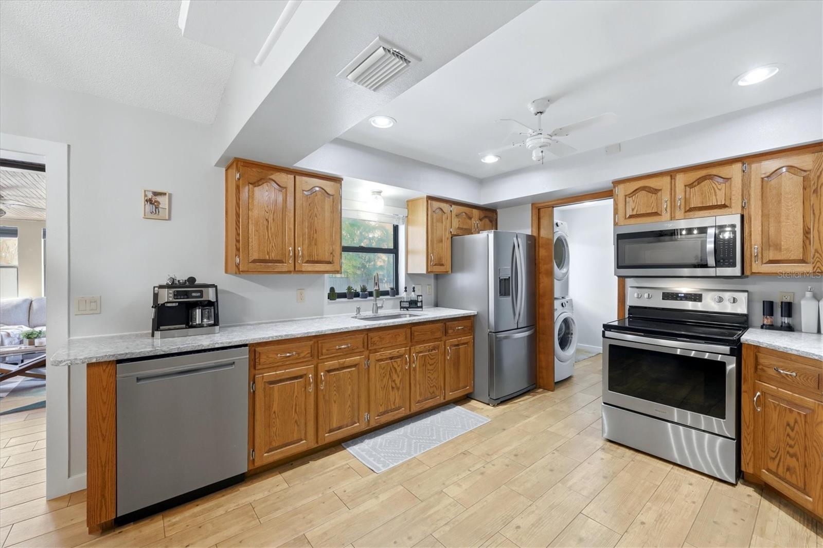 Image 12 of 31 For 2456 Arden Drive