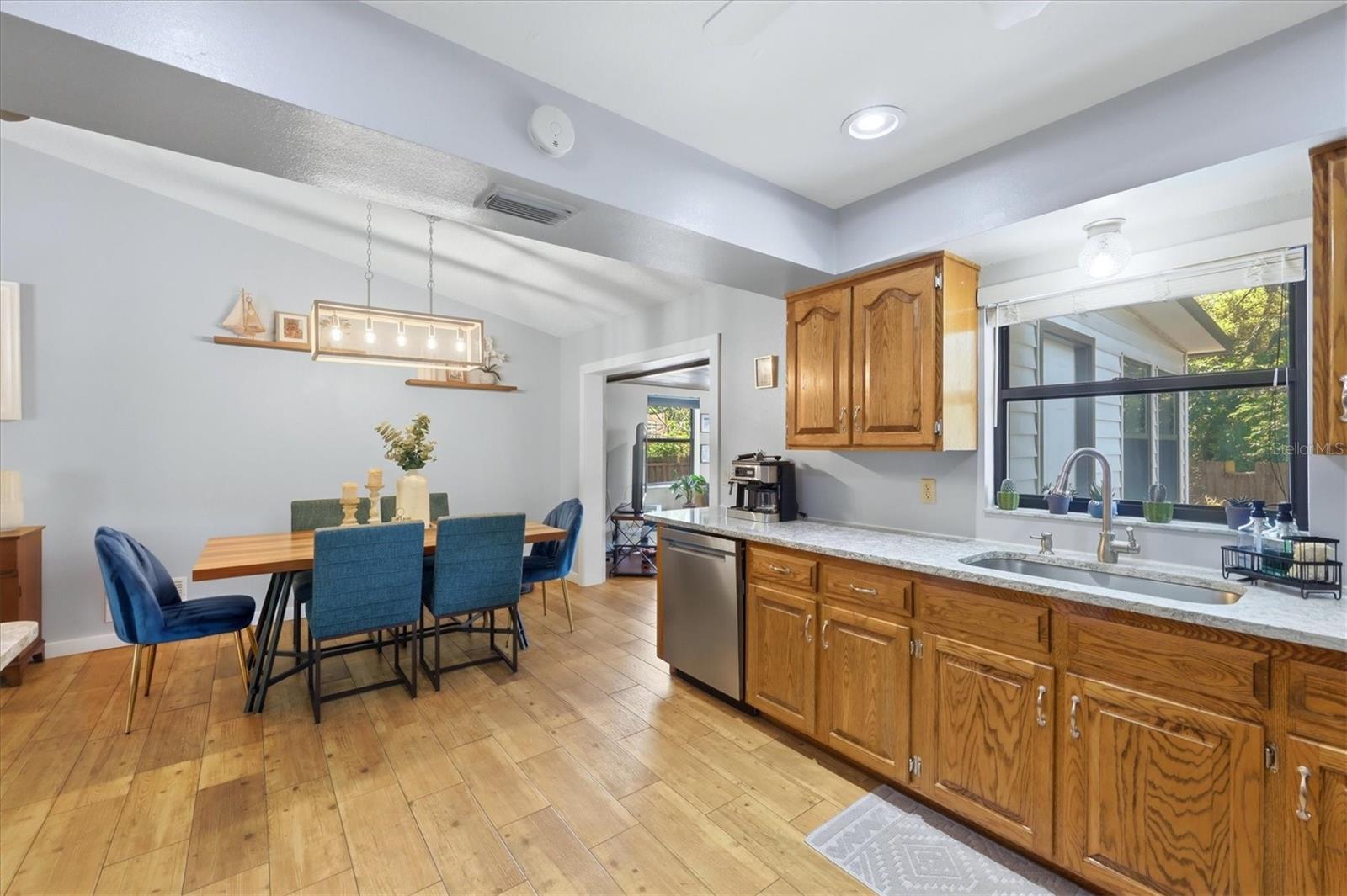 Image 13 of 31 For 2456 Arden Drive