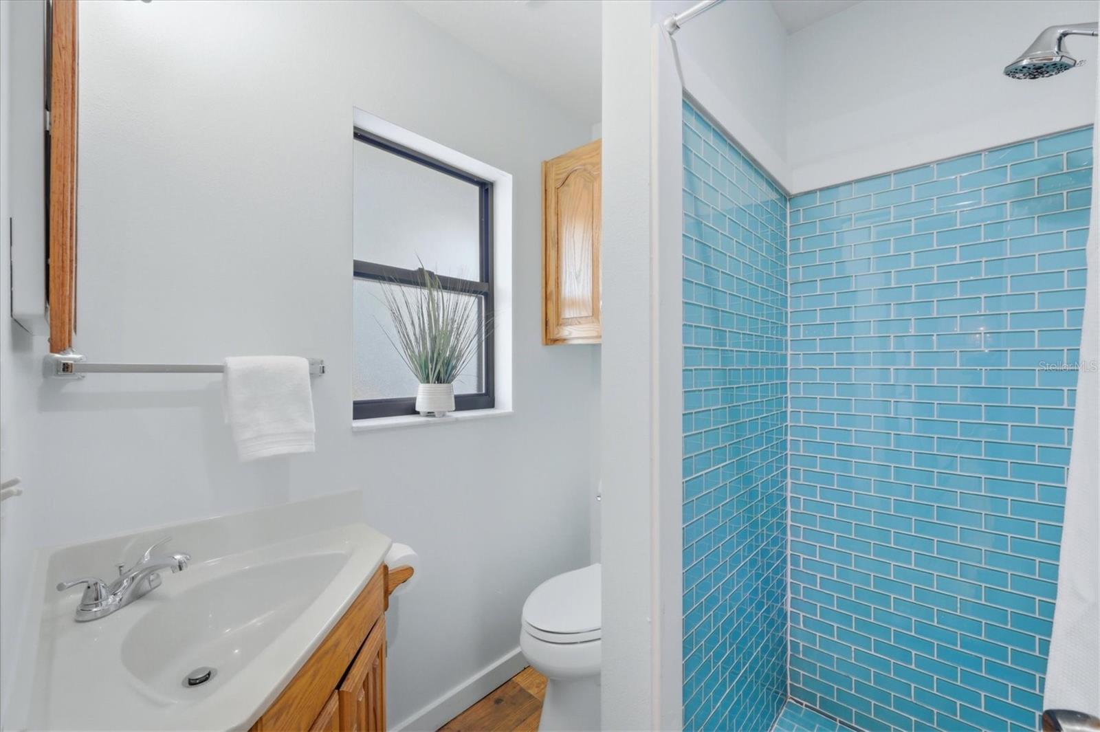 Image 21 of 31 For 2456 Arden Drive