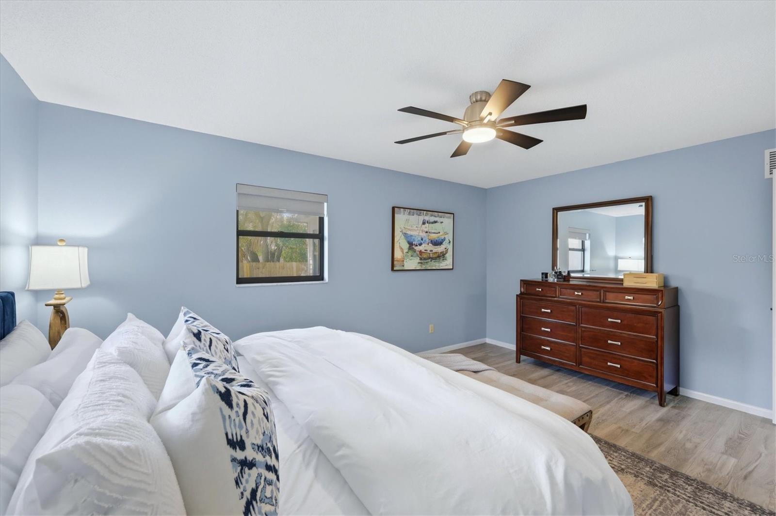 Image 23 of 31 For 2456 Arden Drive